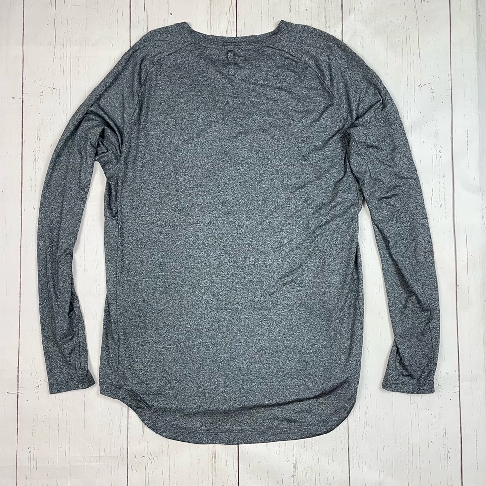 Lululemon License To Train Long Sleeve‎ - Picture 2 of 9